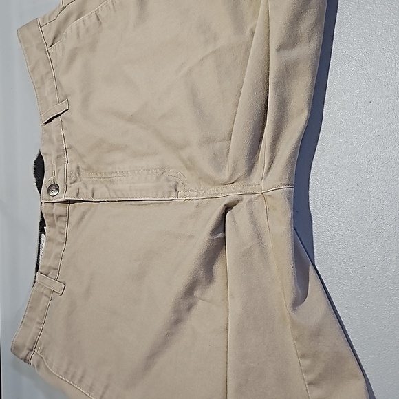 Volcom tan 36" waist shorts - Picture 5 of 7